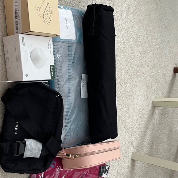 Athleta Other - Travel essentials, all new